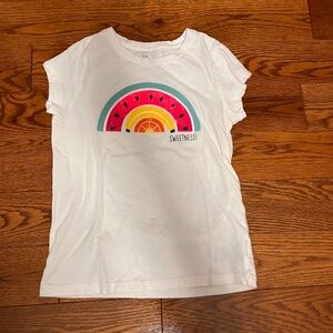 5/$25 - Gap white t-shirt size P 6-7